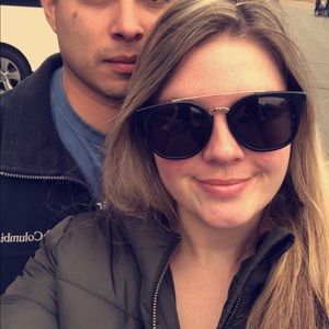 Meet your Posher, Caroline